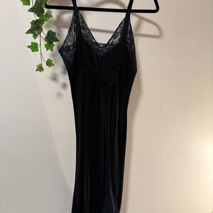 Vintage Black Lace Trim Midi Slip Dress – Tag Reads Size 34 (Xs-Small) - Midriff